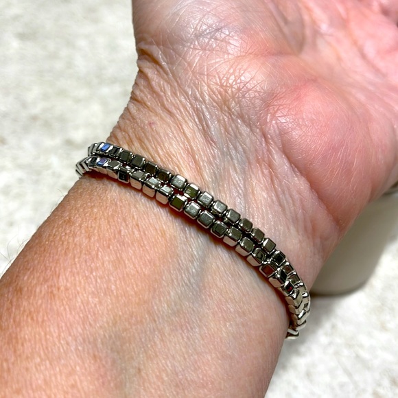 SET OF 2 SQUARE SILVER TONE STRETCH BEADS BRACELETS - Picture 2 of 3